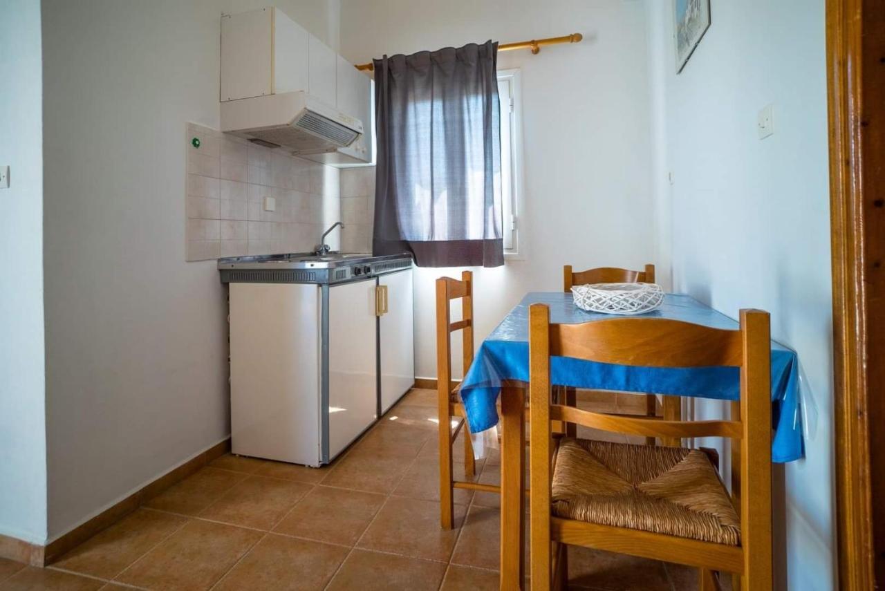 Armenaki Apartment Азолимнос Екстериор снимка